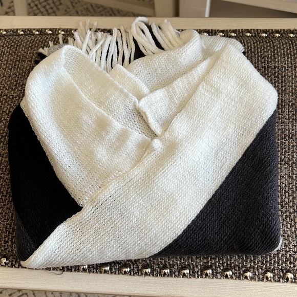 Two Piece PONCHO - Picture 14 of 14